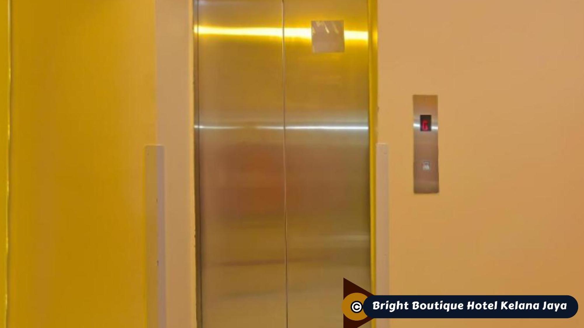 Bright Boutique Hotel Kelana Jaya Петалинг-Джая Экстерьер фото