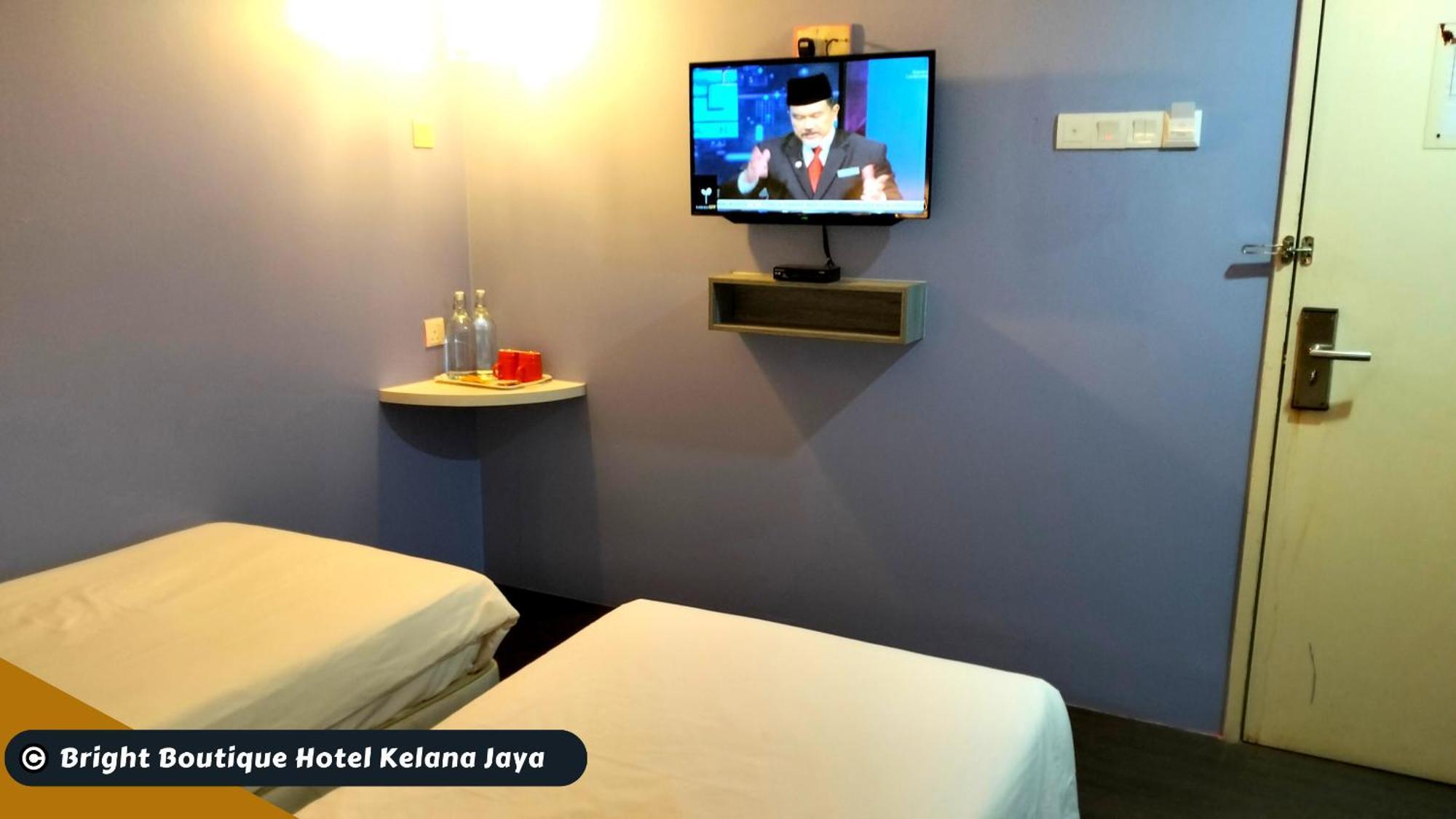 Bright Boutique Hotel Kelana Jaya Петалинг-Джая Экстерьер фото