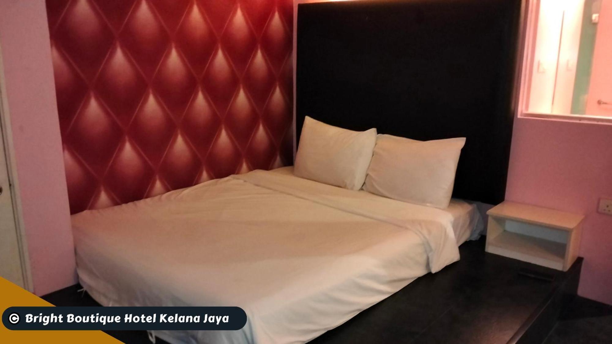 Bright Boutique Hotel Kelana Jaya Петалинг-Джая Экстерьер фото