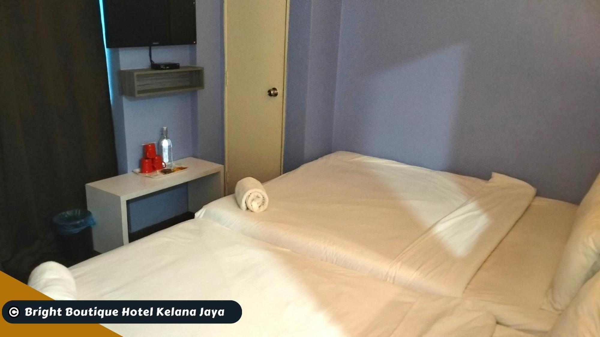 Bright Boutique Hotel Kelana Jaya Петалинг-Джая Экстерьер фото