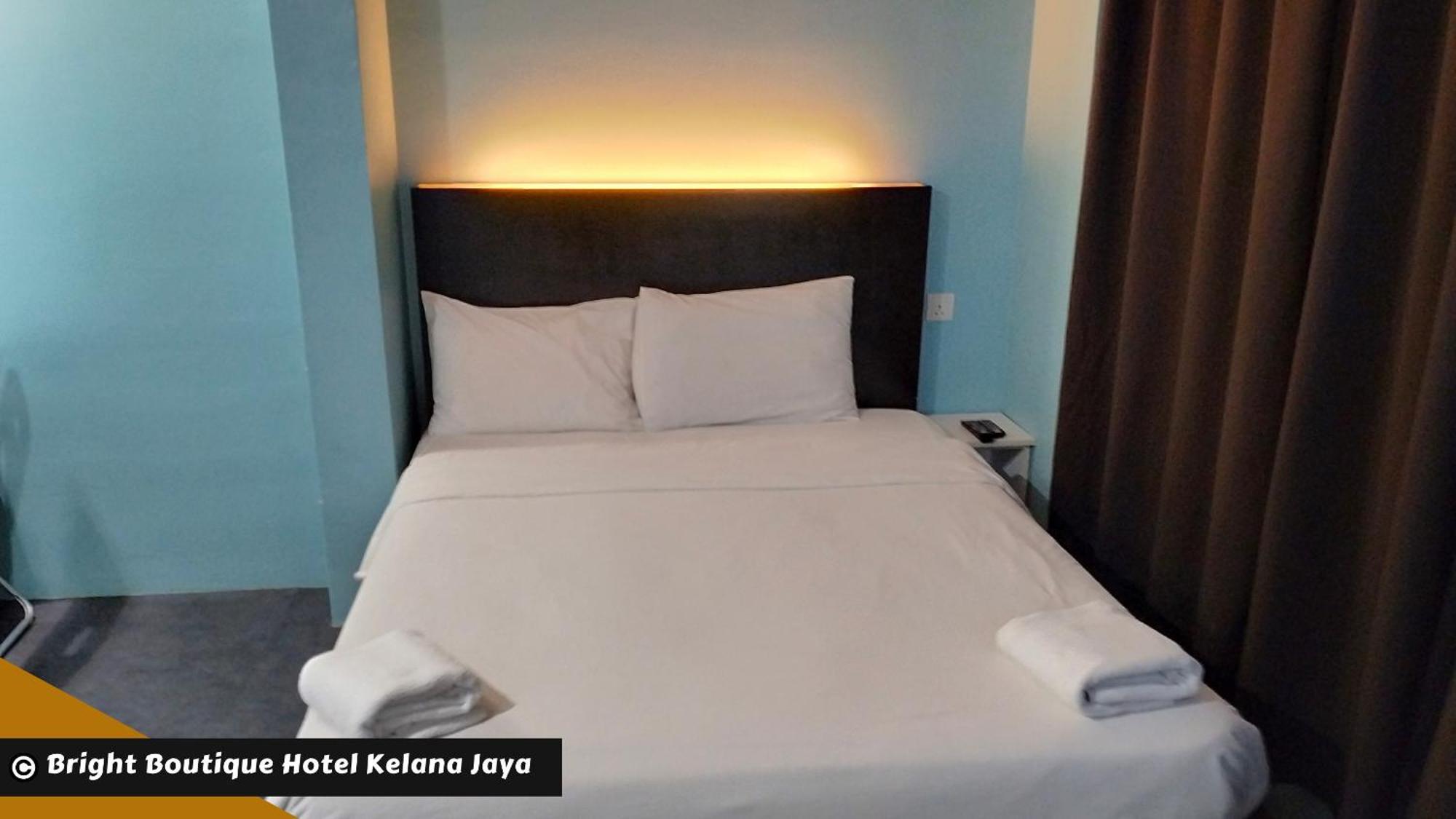 Bright Boutique Hotel Kelana Jaya Петалинг-Джая Экстерьер фото