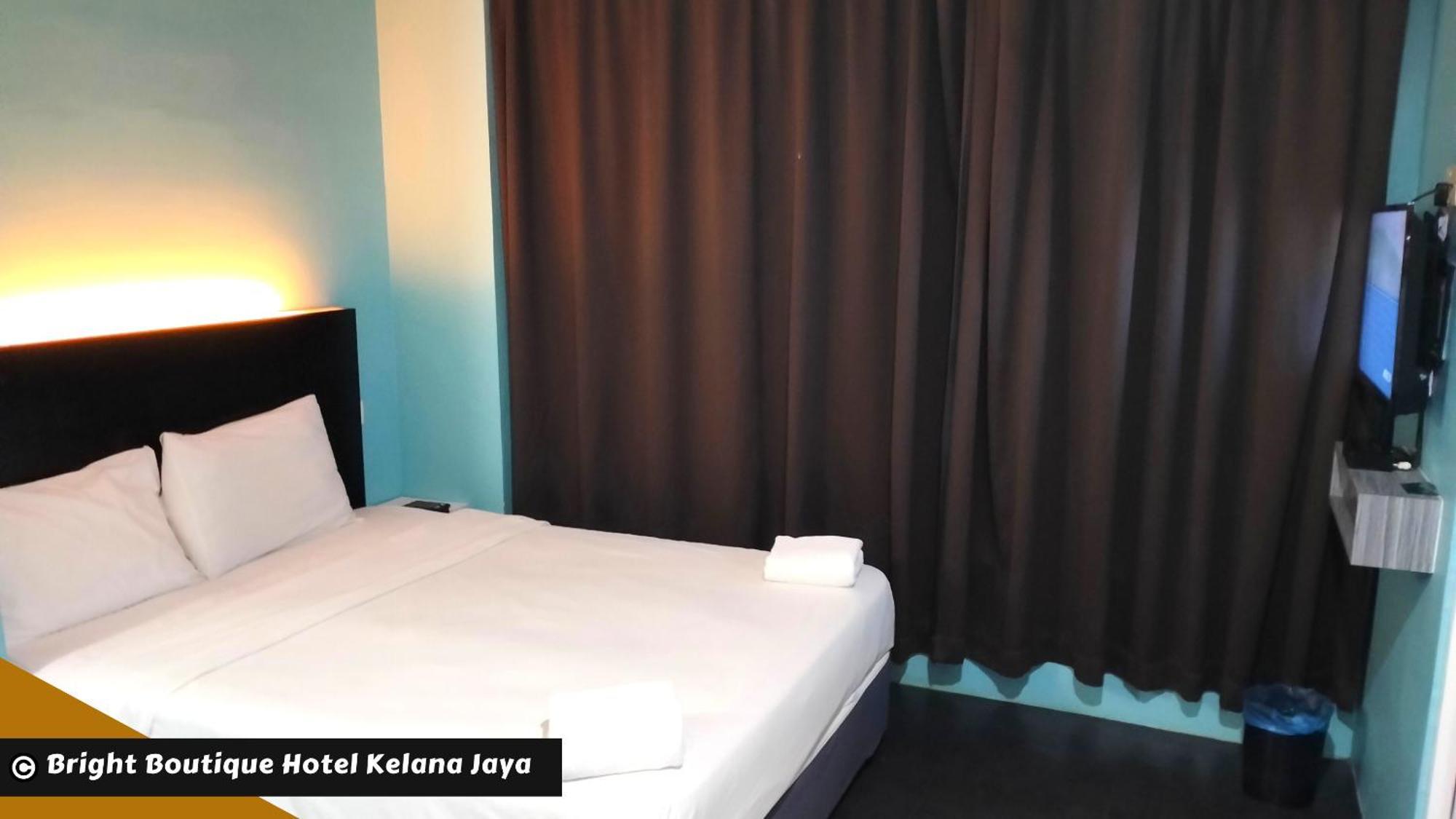 Bright Boutique Hotel Kelana Jaya Петалинг-Джая Экстерьер фото